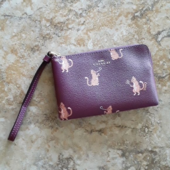 Coach Handbags - Coach purse